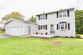 115 Campus Dr, Rochester, NY 14623