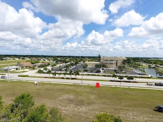606 Nicholas Pkwy E, Cape Coral, FL 33990