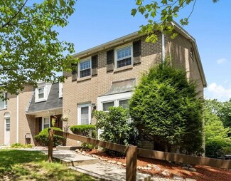17 Cannongate Rd Unit 96, Tyngsboro, MA 01879