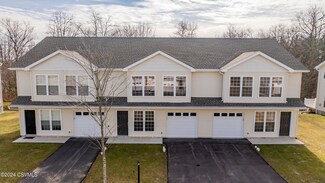 15 Nicole Ln, Hazleton, PA 18202