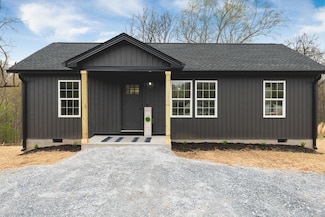 238 Ash Rd, Louisa, VA 23093