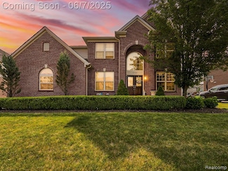 42464 Beechwood Dr Unit 111, Sterling Heights, MI 48314