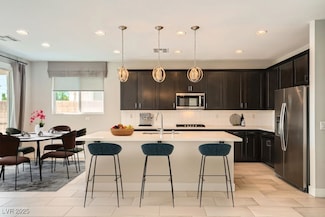 8048 Skye Bridge St, Las Vegas, NV 89166