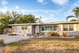 5118 6th Avenue Dr W, Bradenton, FL 34209