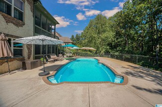 325 Sterling Manor Cir, Alabaster, AL 35007