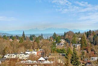 211 26th Ave E Unit B, Seattle, WA 98112