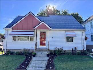 53 King Philip St, Providence, RI 02909