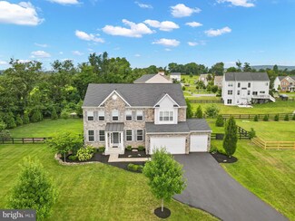 54 Stone Oak Place, Round Hill, VA 20141