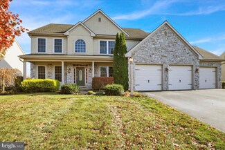 324 Greenhedge Dr, Lancaster, PA 17603