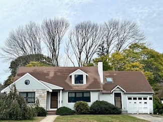 83 Lafayette St, Marblehead, MA 01945