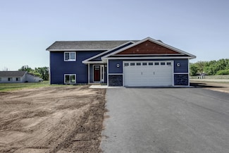 402 Norway Ct, Staples, MN 56479