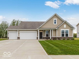 310 N Bur Oak Dr, Mooresville, IN 46158
