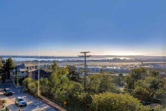 1300 W Walnut Ave, San Diego, CA 92103