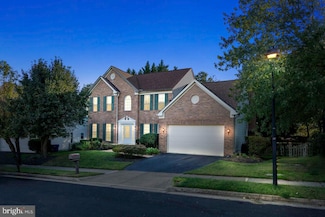 6805 Silver Ann Dr, Lorton, VA 22079