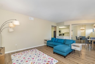 2265 Youngman Ave Unit 402E, Saint Paul, MN 55116