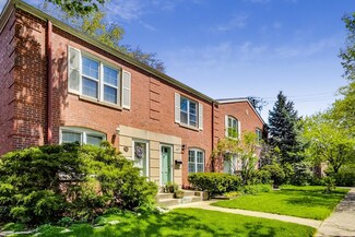 8028 W 30th St, Riverside, IL 60546