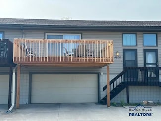 4206 Foothill Dr, Rapid City, SD 57702