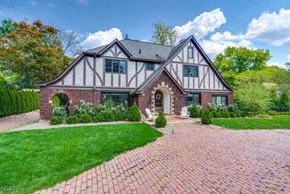 563 Delaware Ave, Akron, OH 44303