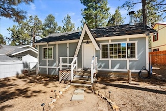 225 Sunset Ln, Sugarloaf, CA 92386
