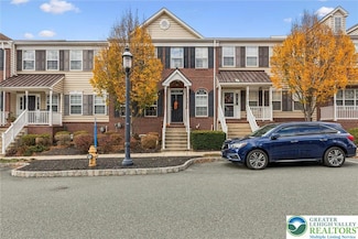 2128 Danville Dr, Pennsburg, PA 18073