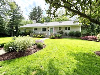 35 Westchester Way, Warwick, RI 02886