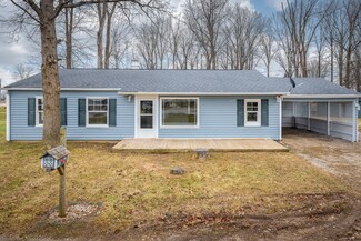 515 S Center Dr, Winchester, IN 47394