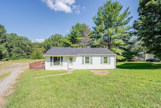 1395 Tardy Mountain Rd, Altavista, VA 24517