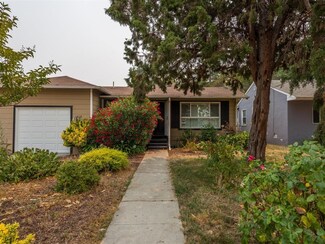 1212 Hollyburne Ave, Menlo Park, CA 94025