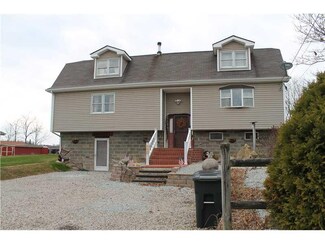 923 Hill St, Merrittstown, PA 15463