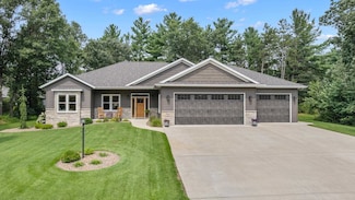 2324 Brooke Ln, Stevens Point, WI 54481