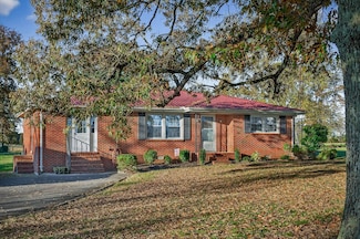 2015 Cookeville Hwy, Smithville, TN 37166