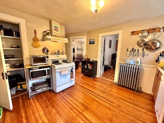 15 Clayton St Unit 1, Watertown, MA 02472