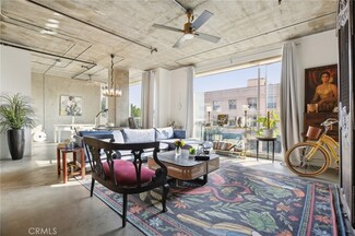 285 W 6th St Unit 221, San Pedro, CA 90731