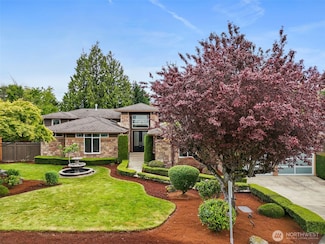 1038 Belfair Rd, Bellevue, WA 98004