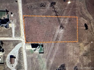 148 Wedgewood St, Ardmore, OK 73401