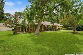 309 Twin Oak Rd, Seguin, TX 78155