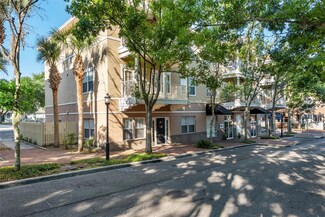 9127 SW 52nd Ave Unit 201, Gainesville, FL 32608