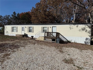 26189 N Carol St, Warrenton, MO 63383