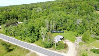 187 W Minot Rd, Minot, ME 04258