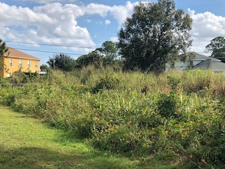 4149 SW Bamberg St, Port St. Lucie, FL 34953