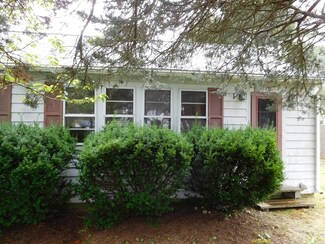 148 Dogwood St, Fairhaven, MA 02719