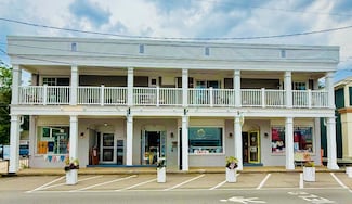 20 Shore Rd Unit 2A, Ogunquit, ME 03907