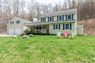 41 Moosewood Ln, Manchester Center, VT 05255