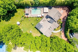 163 Highcrest Rd, Fall River, MA 02720