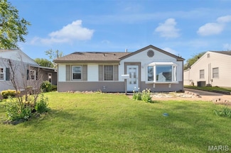 10210 Saint Daniel Ln, Saint Ann, MO 63074