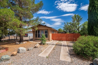 3253 E Grand View Dr, Cottonwood, AZ 86326