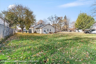 3705 Burchfield Dr, Lansing, MI 48910