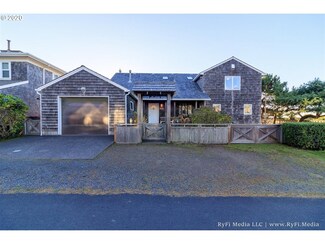 3116 Pacific Ave, Cannon Beach, OR 97145