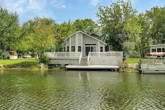 230 Fossil Cove Ln, Wilmington, IL 60481