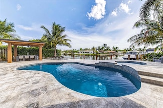 160 SE 3rd Ct, Pompano Beach, FL 33060